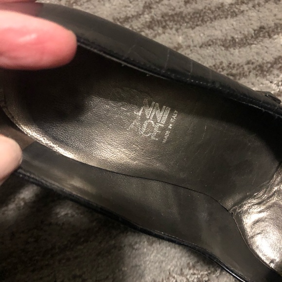 Gianni Versace Leather Studded Heels - Picture 7 of 8